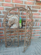 Stalen wandrek / kast