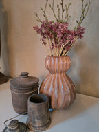 Oud roze vaas
