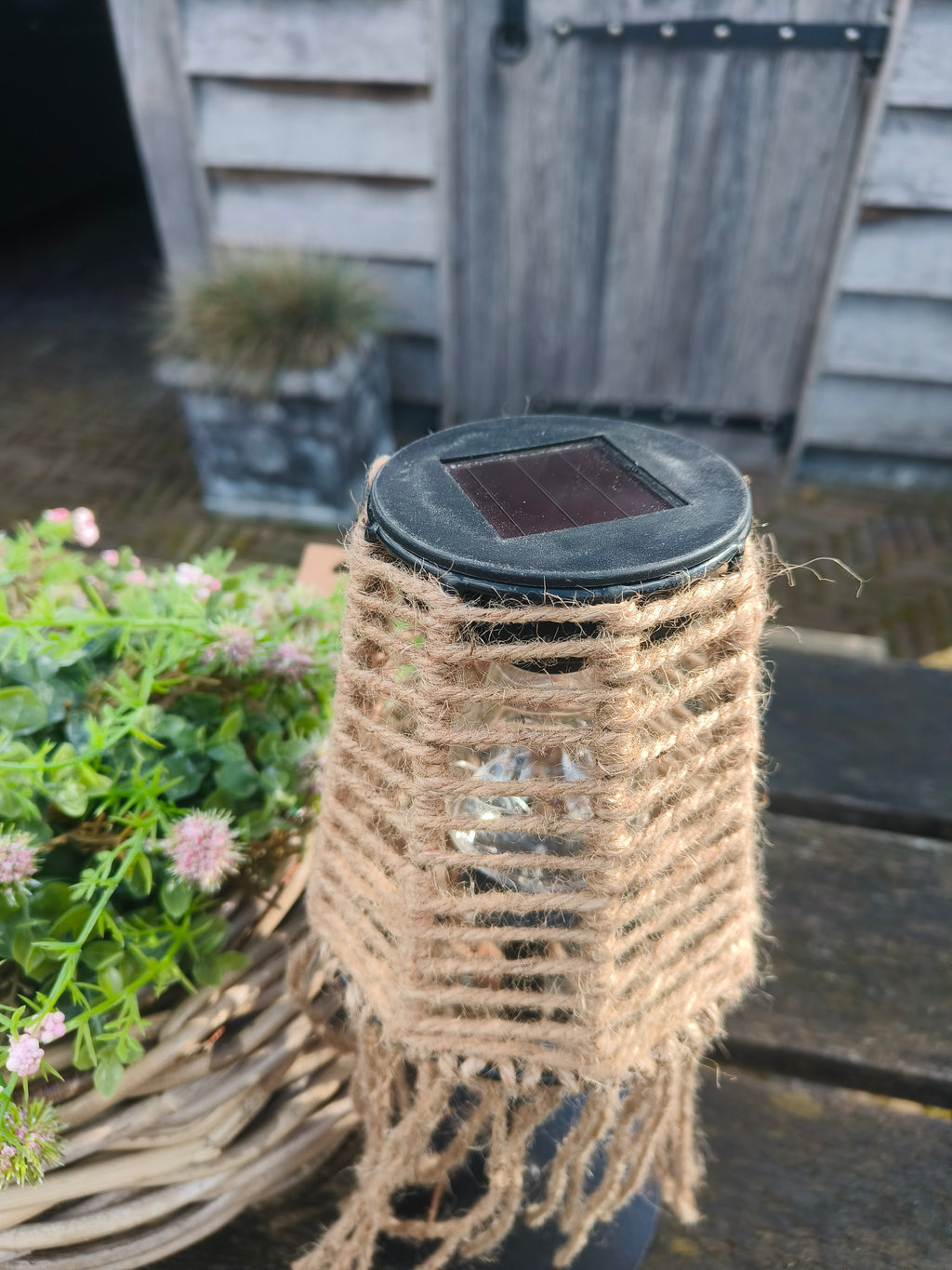 Tafel solar jute
