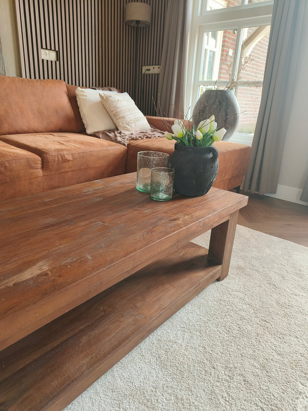 Houten salontafel met onderblad